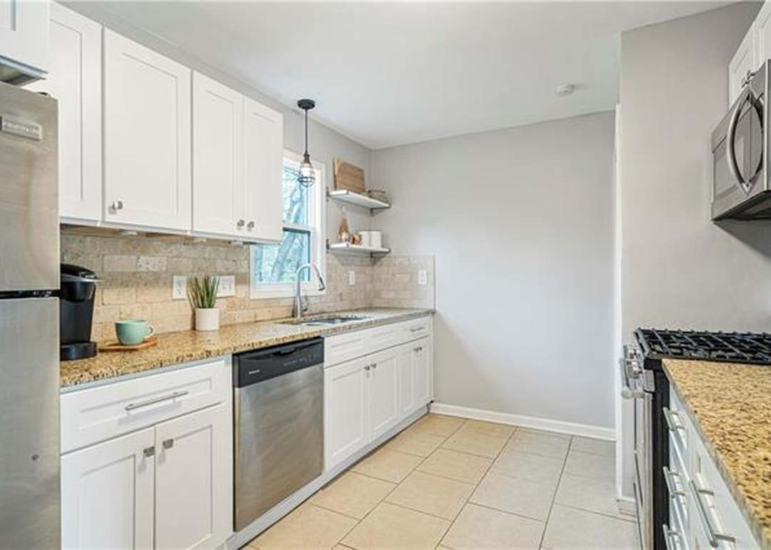 100 W 97th Terrace — photo 19