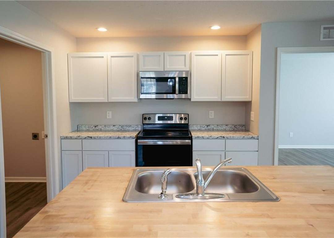 10715 46th Terrace E — photo 16