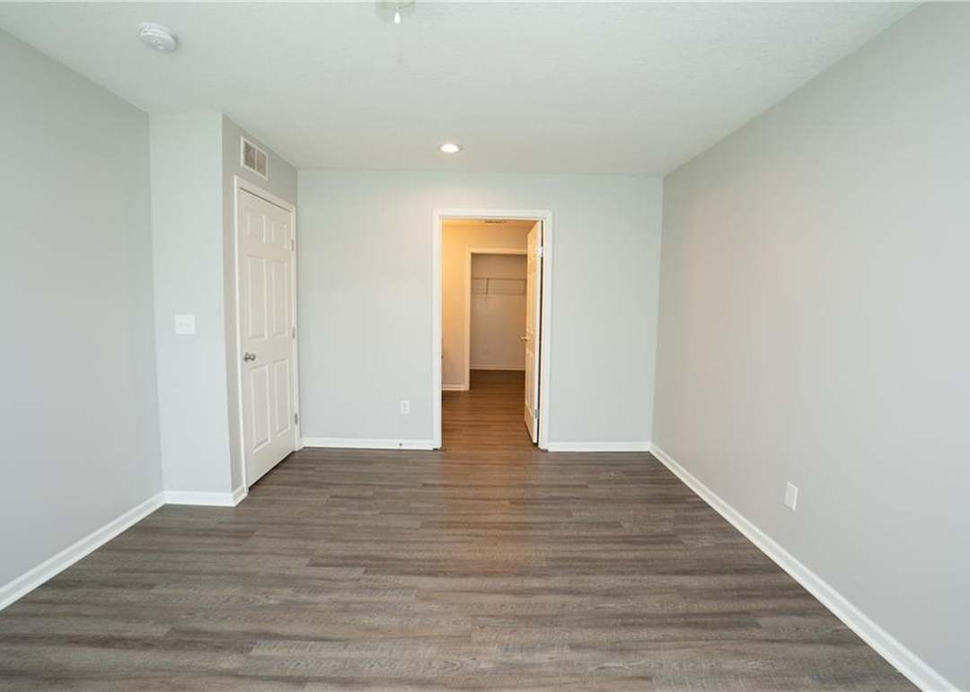 10715 46th Terrace E — photo 17