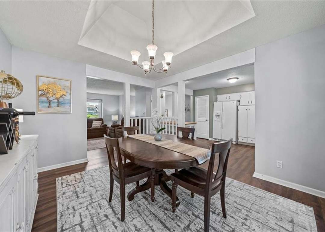 6226 Hallet Street — photo 12