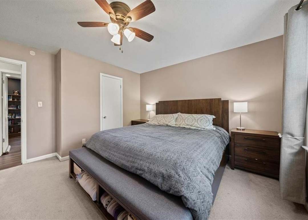 6226 Hallet Street — photo 15