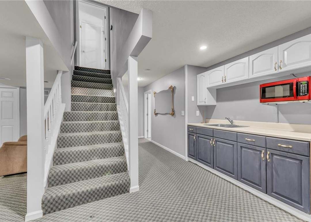9117 W 131st Terrace — photo 38