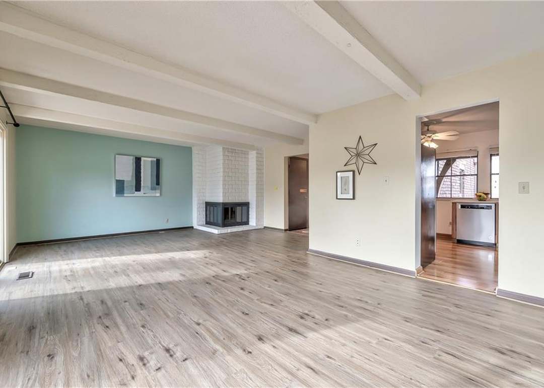 10228 Conser Street — photo 12