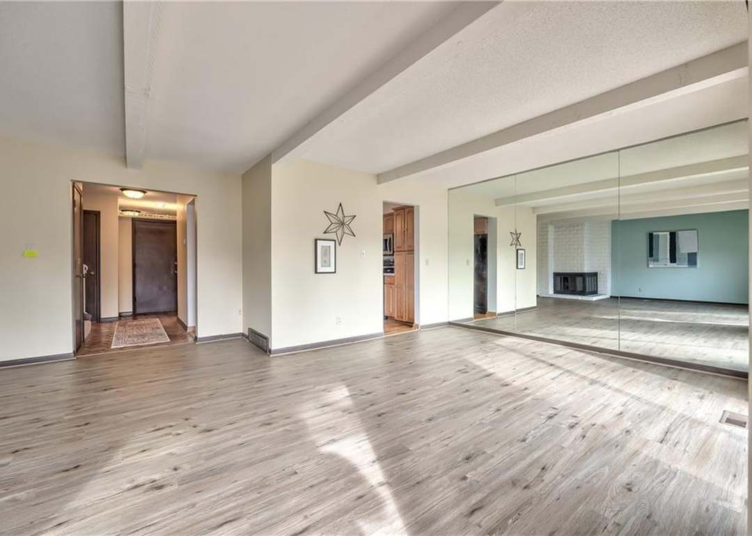 10228 Conser Street — photo 14