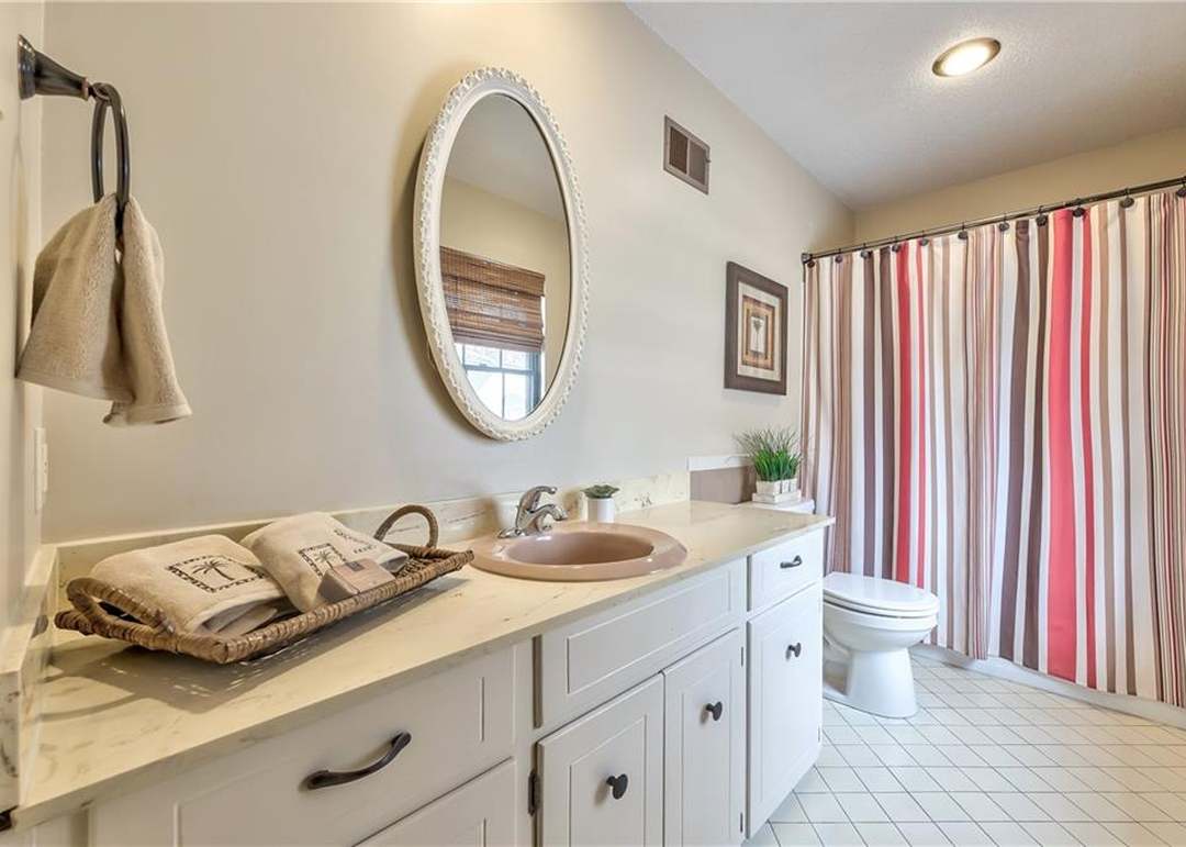 10228 Conser Street — photo 19