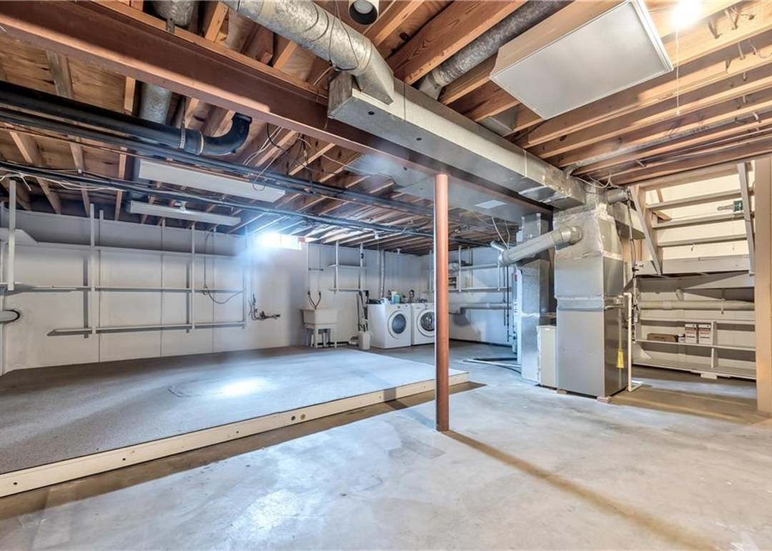 10228 Conser Street — photo 21