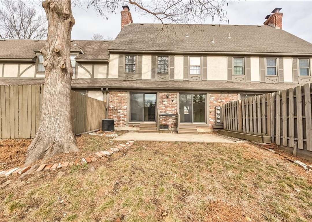 10228 Conser Street — photo 23
