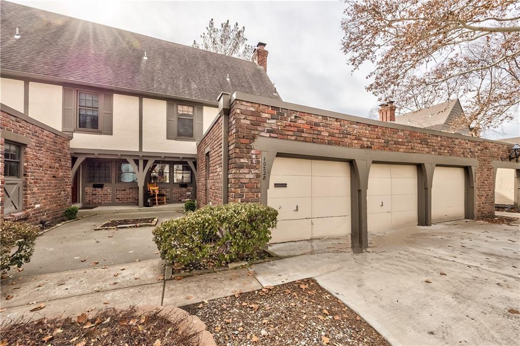 10228 Conser Street — photo 26
