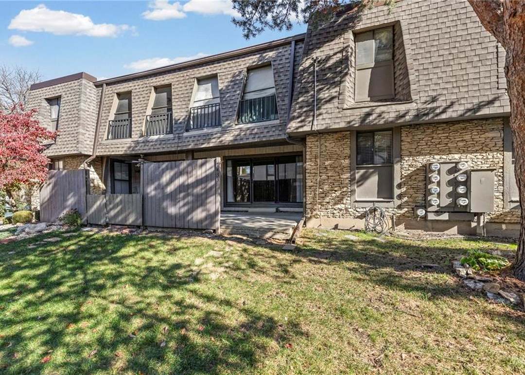 7433 W 102nd Court — photo 9