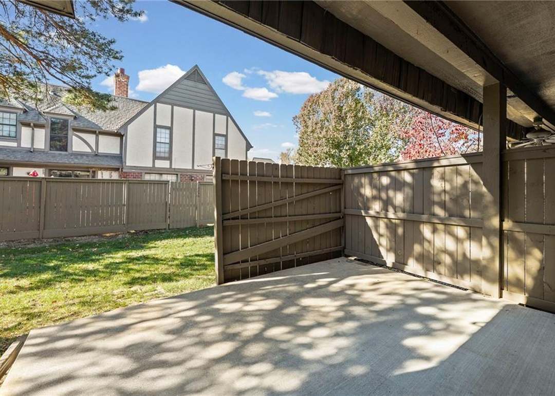 7433 W 102nd Court — photo 20