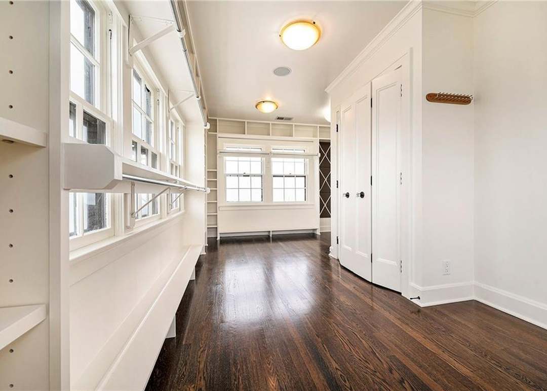 5760 Ward Parkway — photo 19