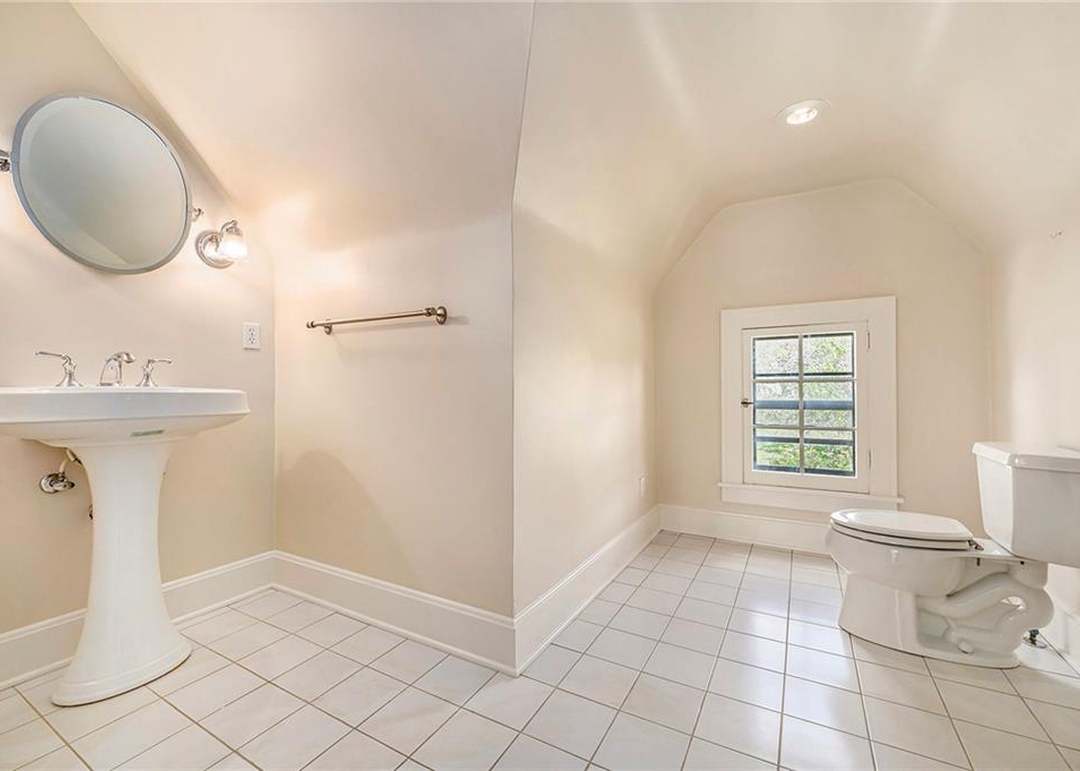 5760 Ward Parkway — photo 28