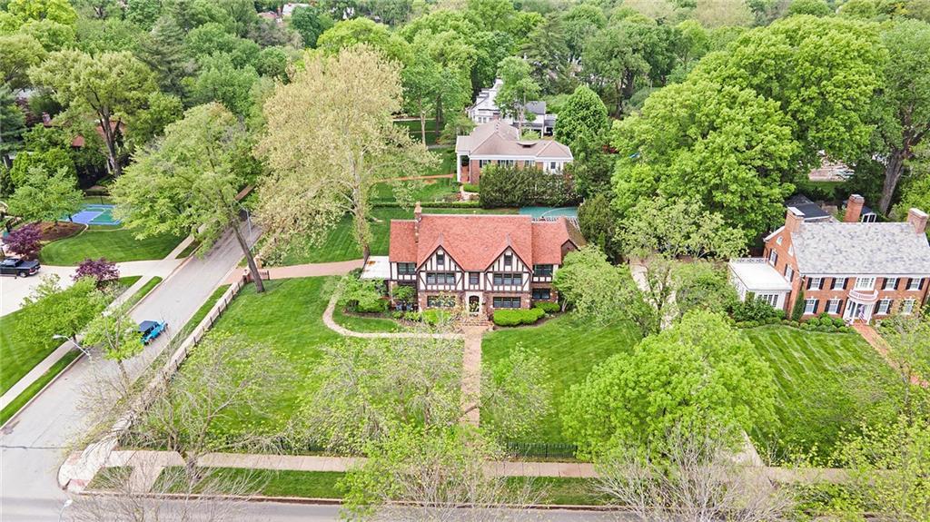 5760 Ward Parkway — photo 39