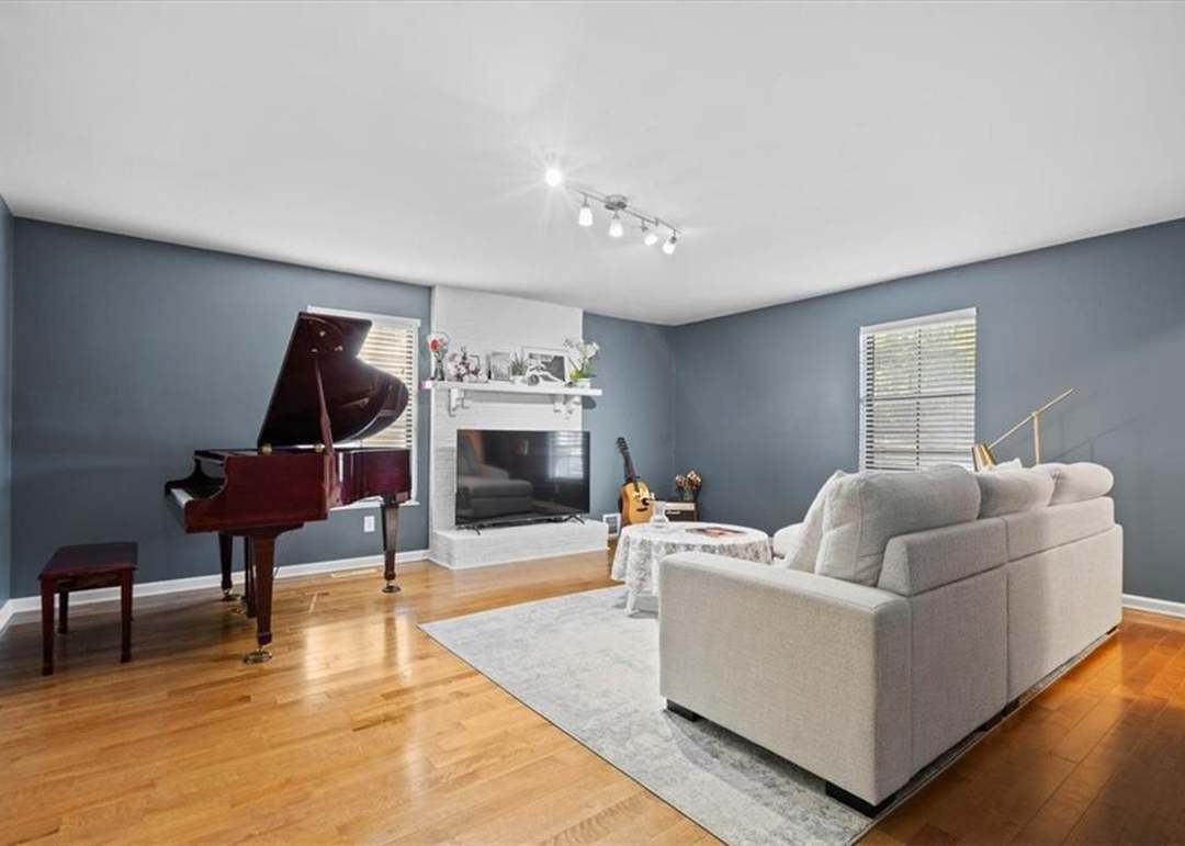 35 W Bannister Road — photo 11