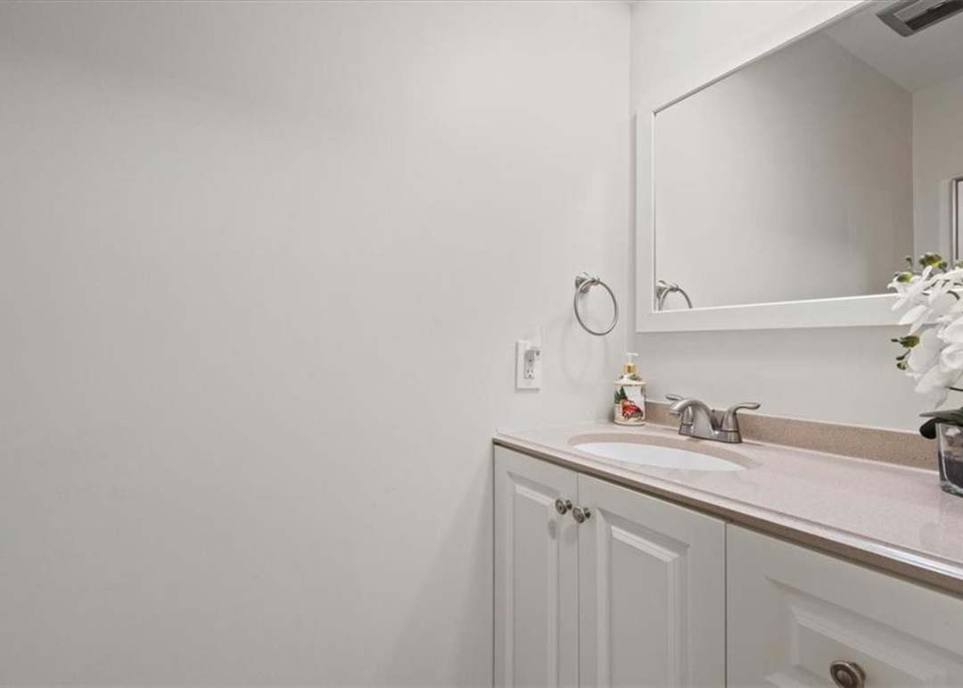 35 W Bannister Road — photo 17