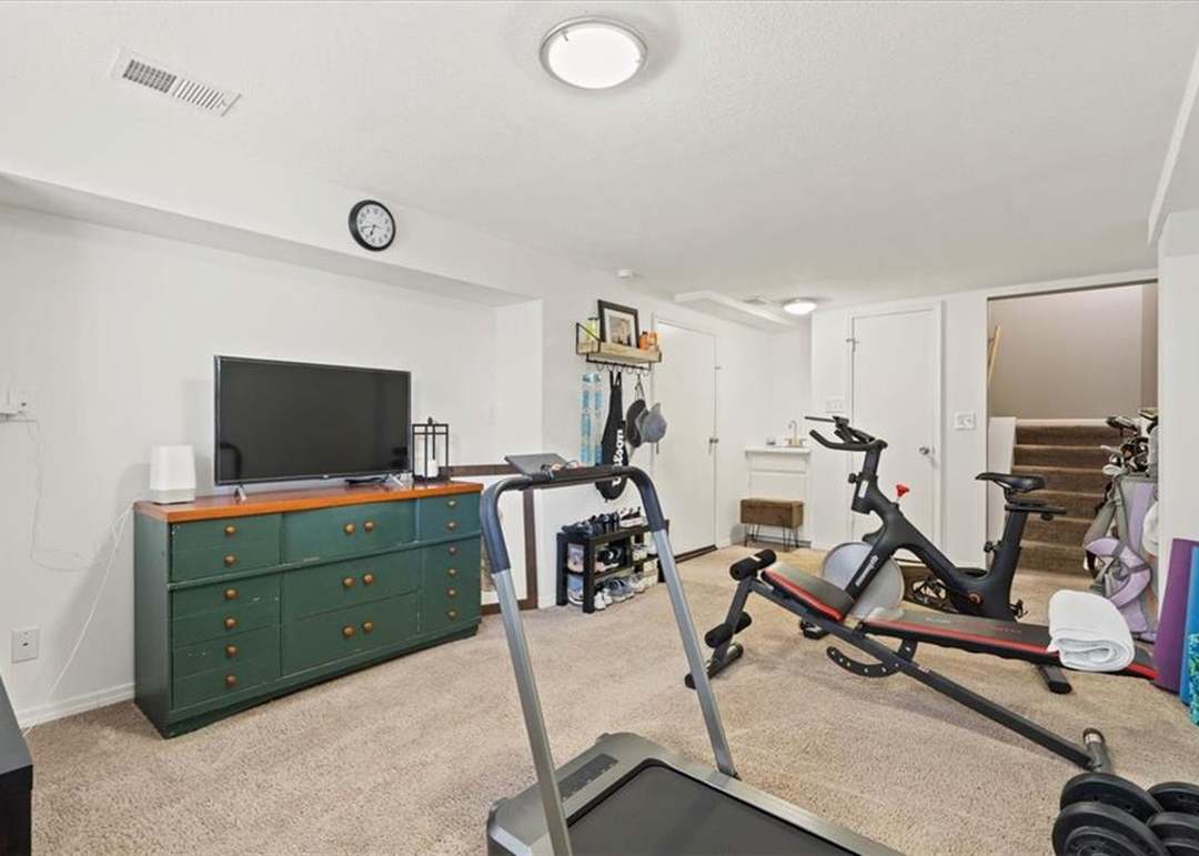 35 W Bannister Road — photo 25