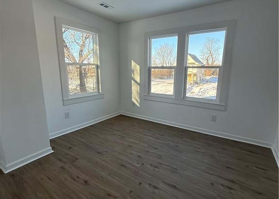 3723 Prospect Avenue — photo 5