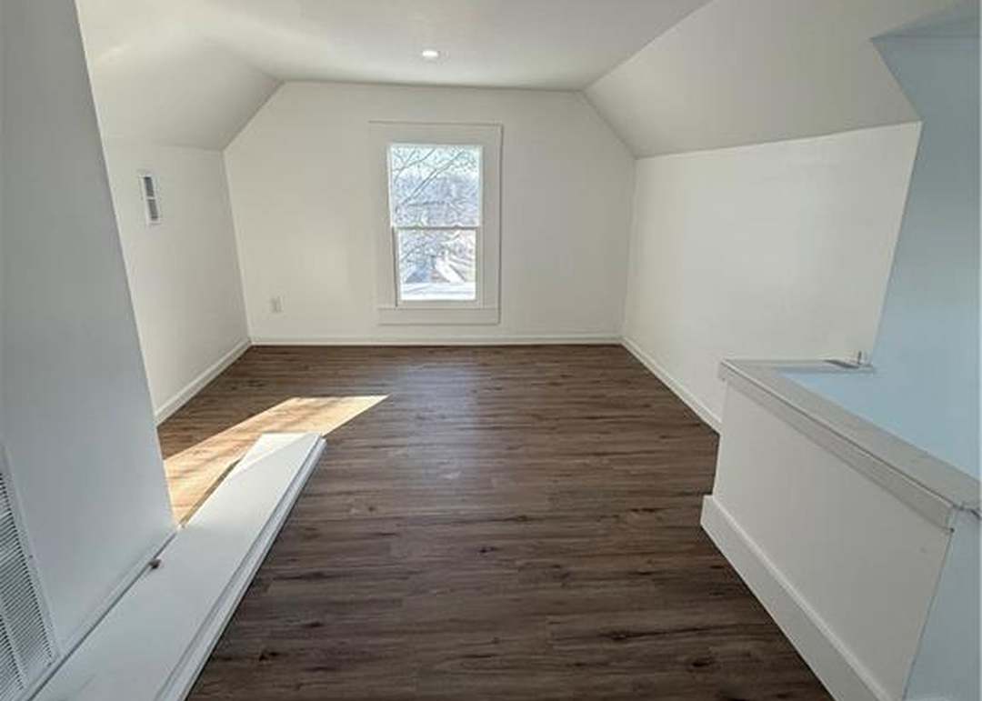 3723 Prospect Avenue — photo 6