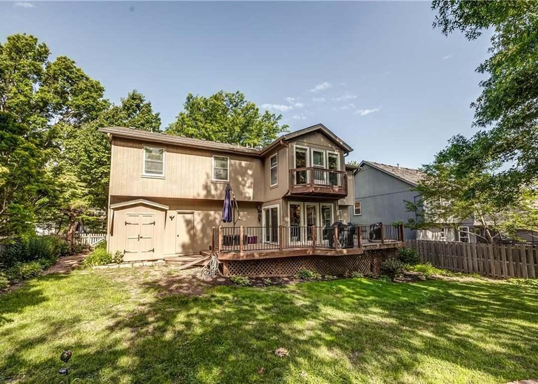 8009 Lakeview Avenue — photo 37