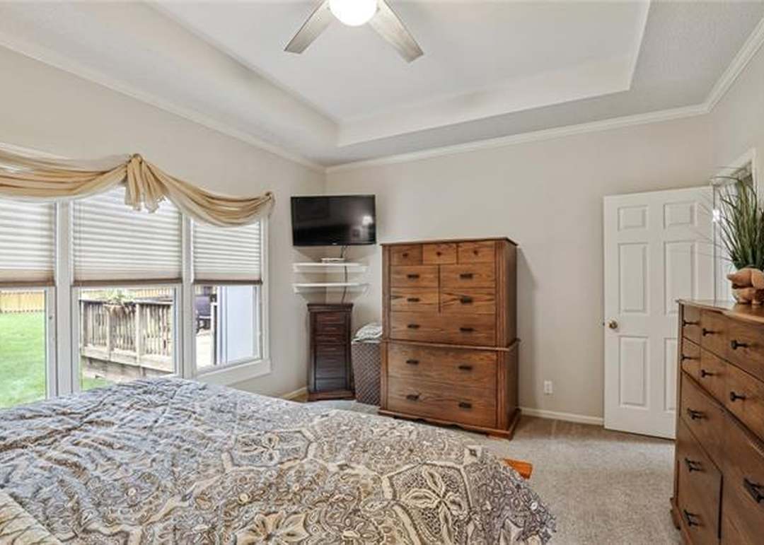 11713 W 115th Street — photo 7