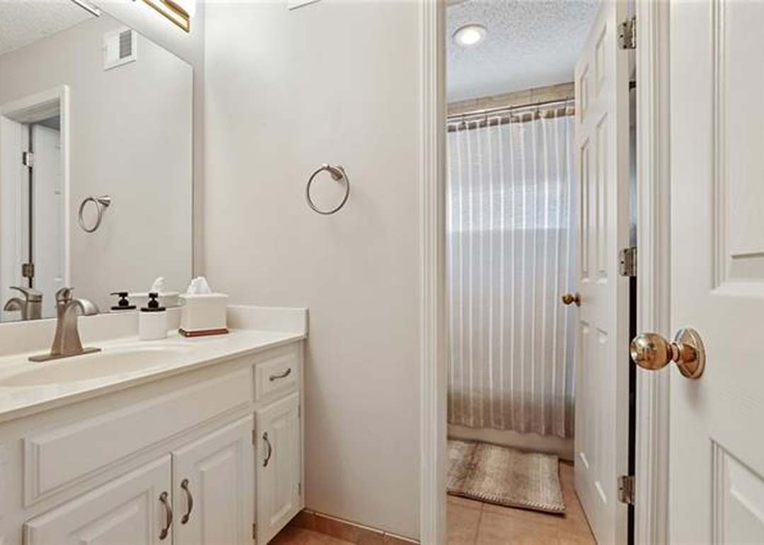 11713 W 115th Street — photo 20