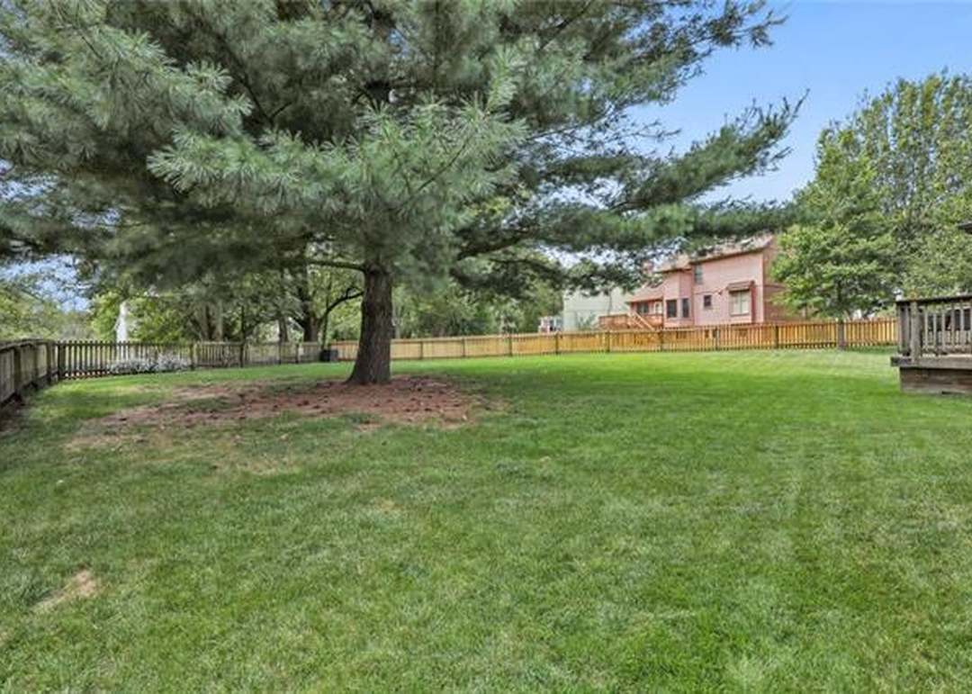 11713 W 115th Street — photo 28