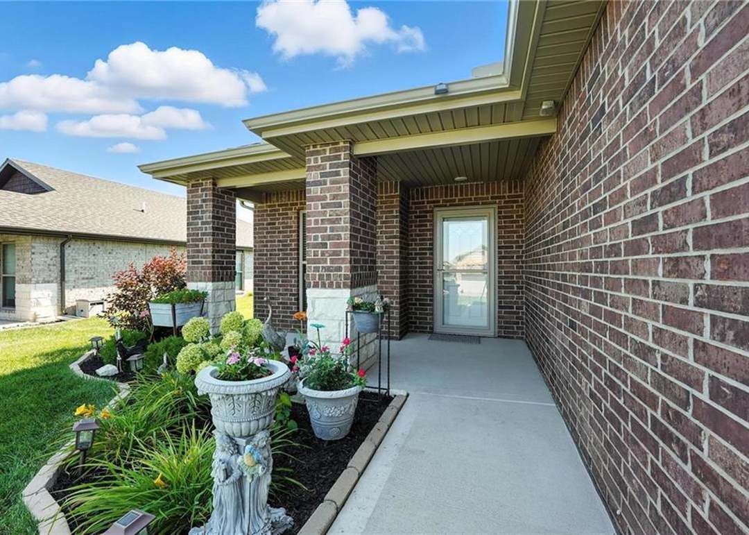 7547 Belmont Drive — photo 6