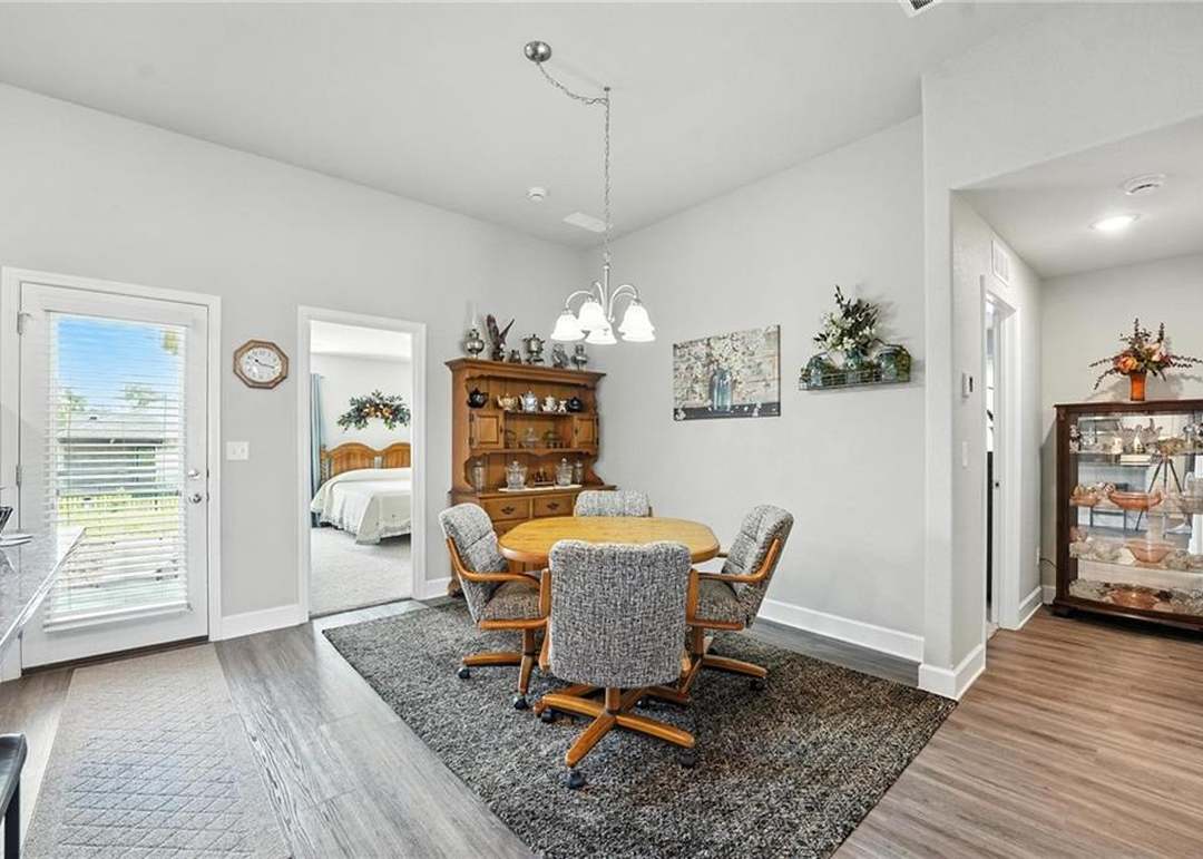 7547 Belmont Drive — photo 17