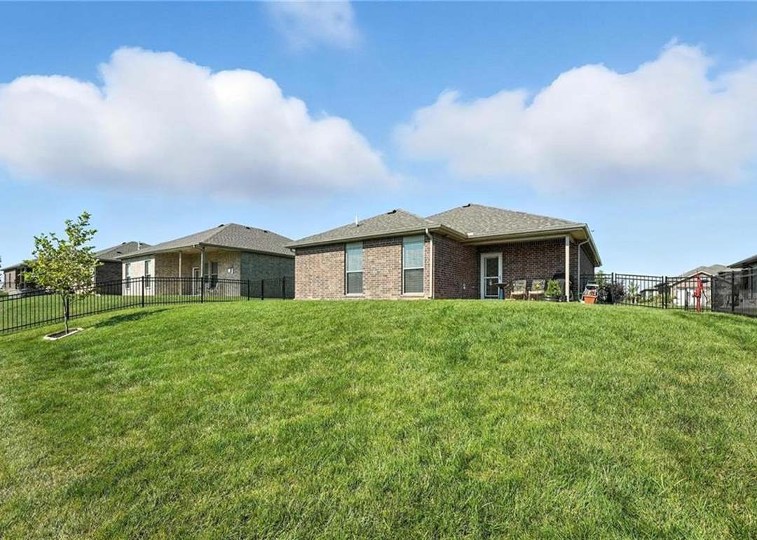 7547 Belmont Drive — photo 26