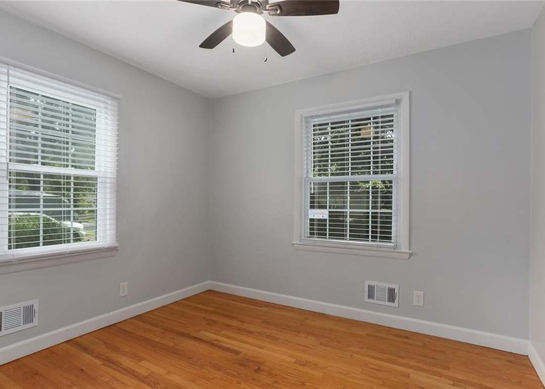 8807 Kentucky Avenue — photo 5