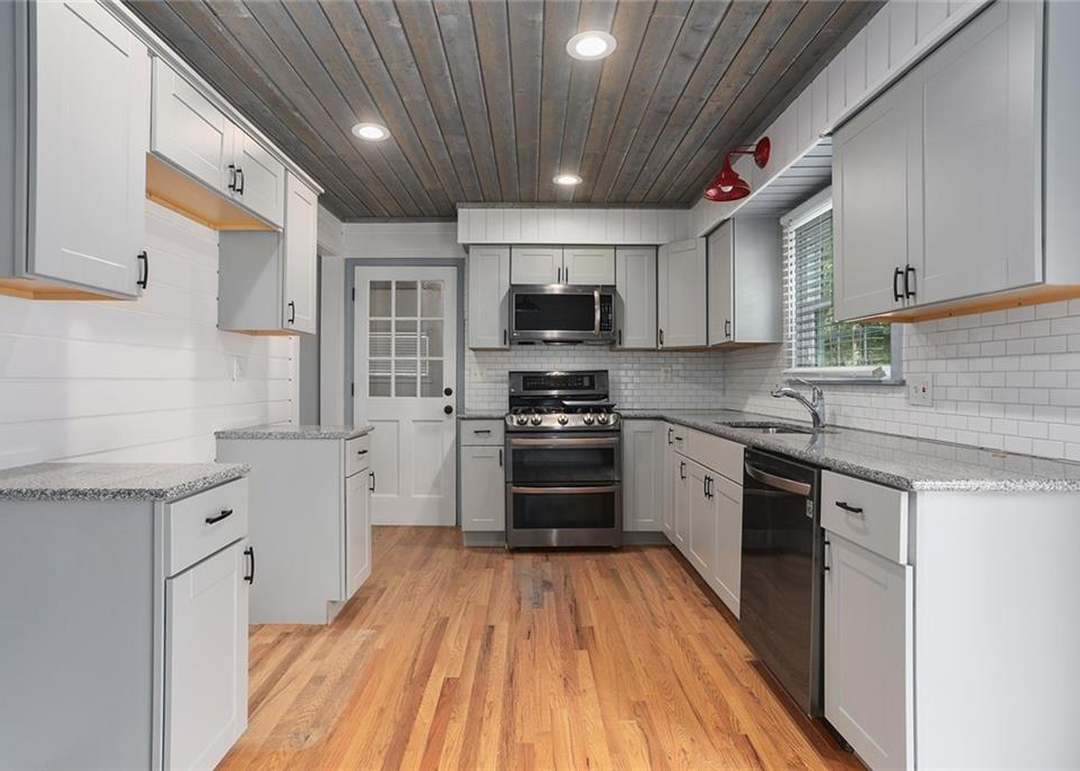 8807 Kentucky Avenue — photo 13