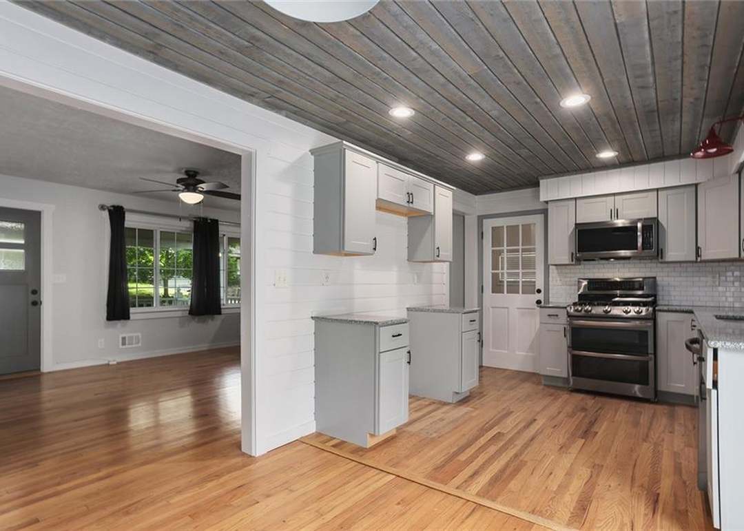 8807 Kentucky Avenue — photo 14