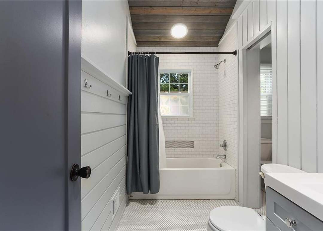 8807 Kentucky Avenue — photo 16