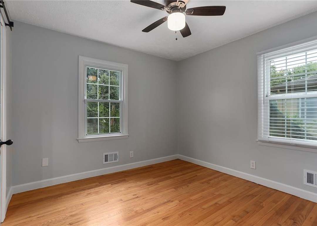 8807 Kentucky Avenue — photo 22