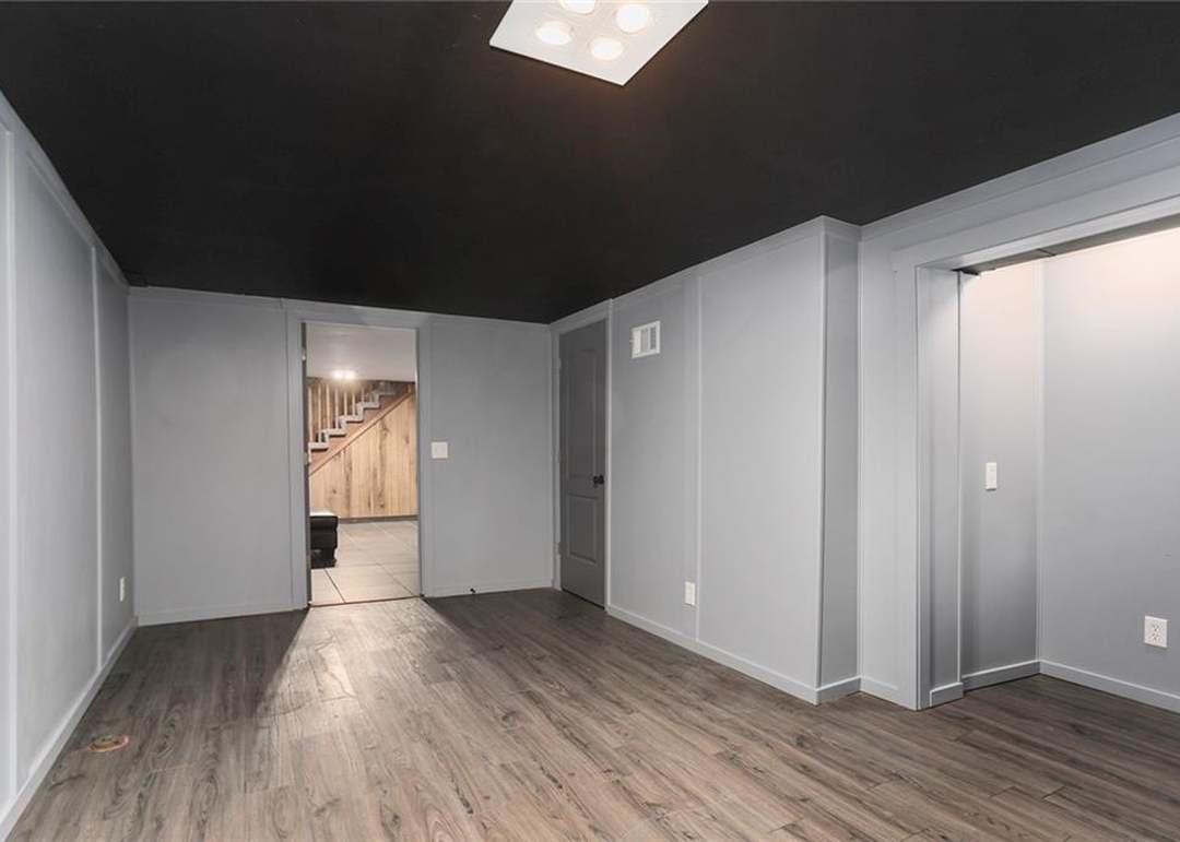 8807 Kentucky Avenue — photo 30