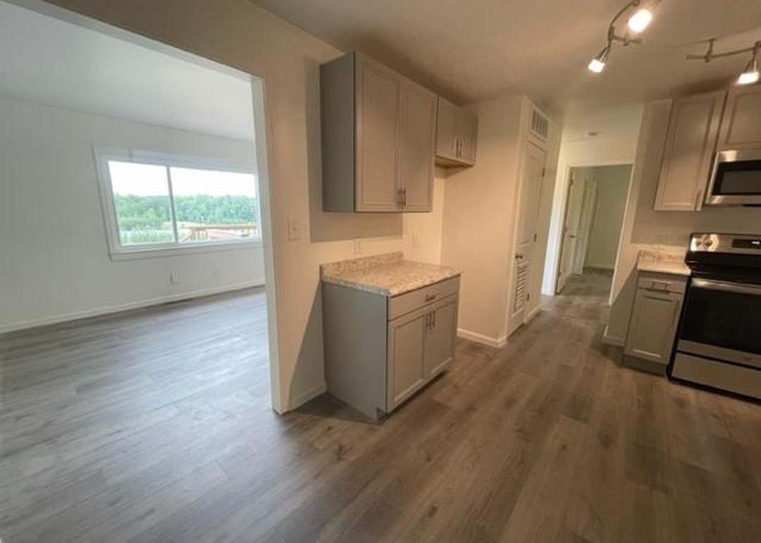 6303 E 147th Street — photo 13