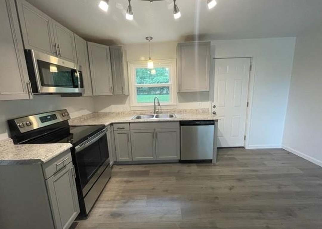 6303 E 147th Street — photo 14