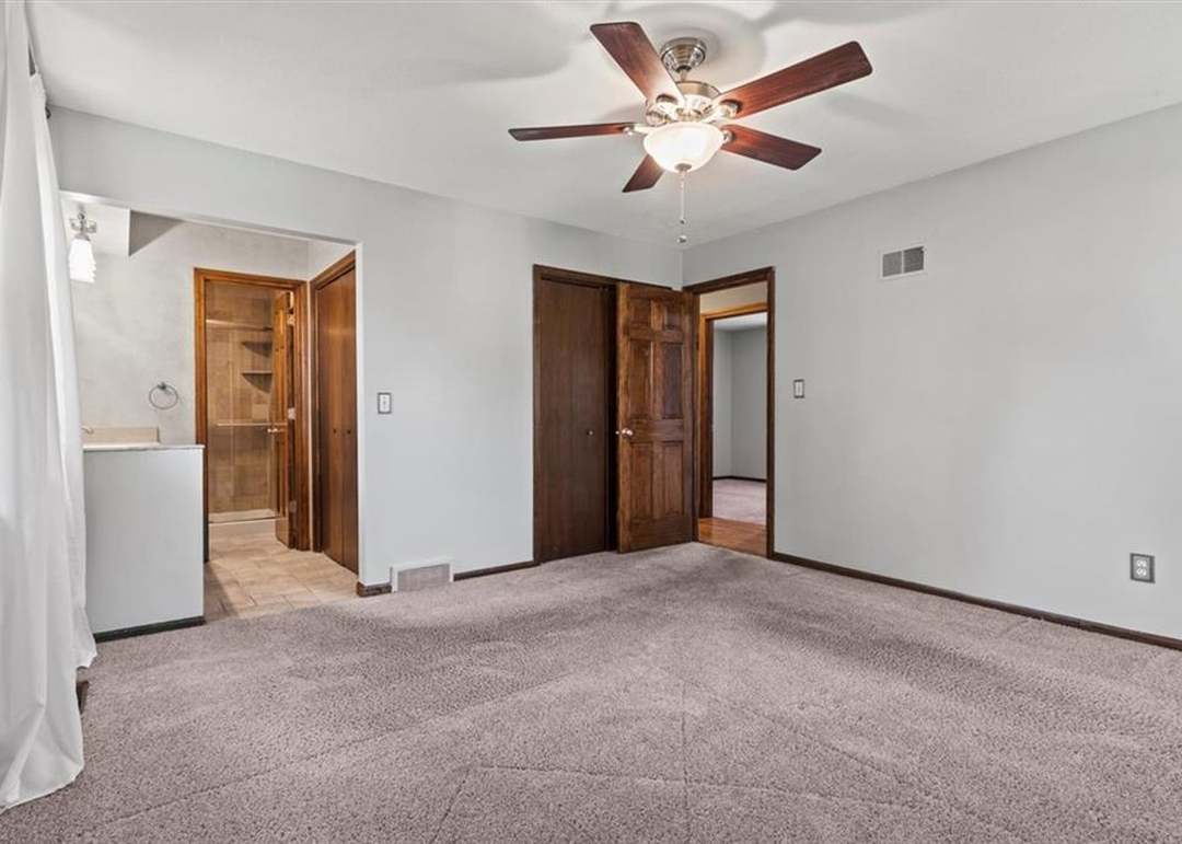 113 N Landcaster Drive — photo 4