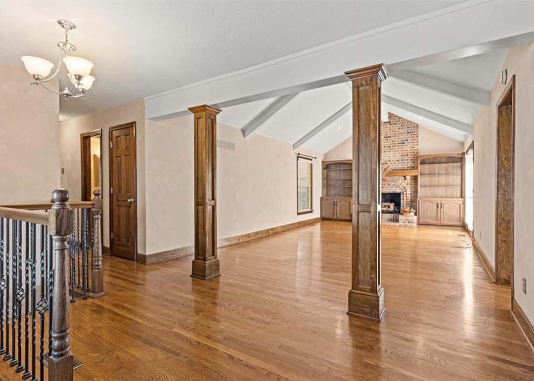 113 N Landcaster Drive — photo 10
