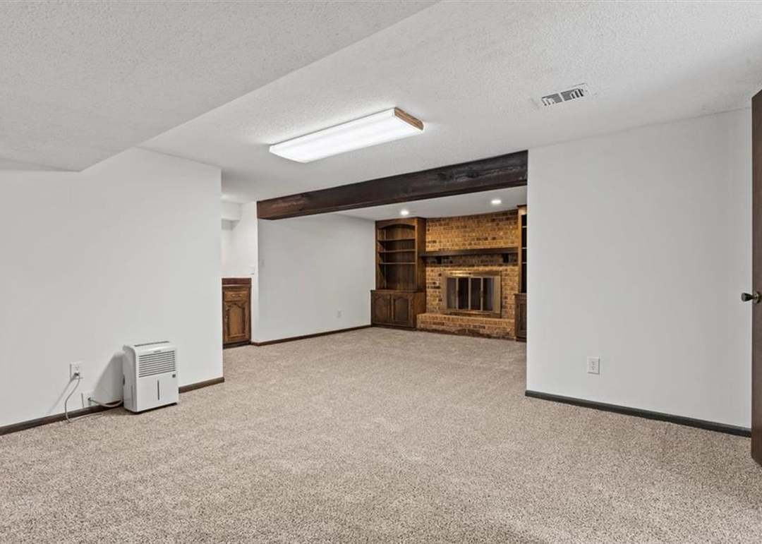 113 N Landcaster Drive — photo 24