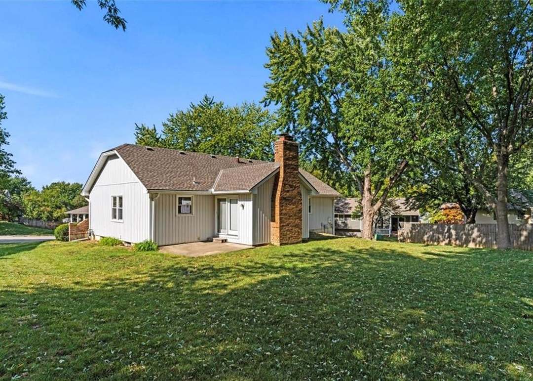 113 N Landcaster Drive — photo 28