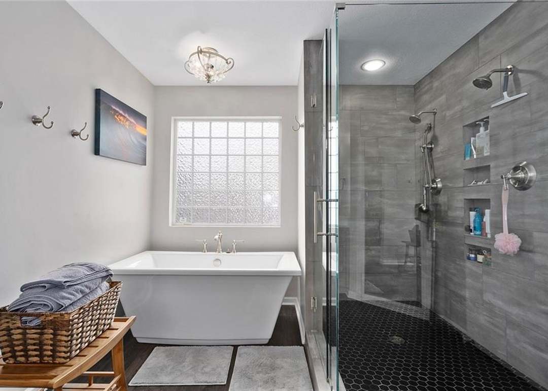 3935 N 108th Court — photo 18