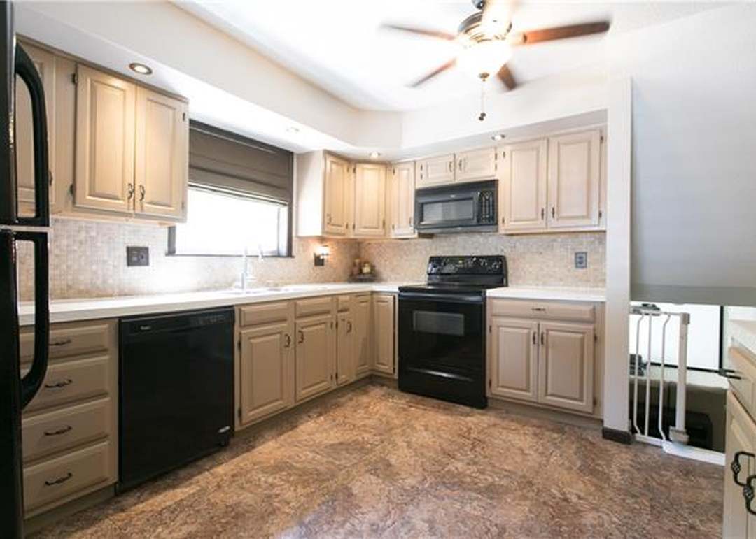 4817 NW Woody Creek Ln — photo 7