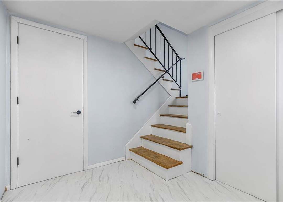11602 Bennington Avenue — photo 8