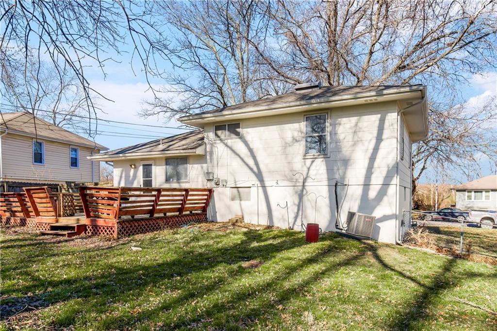 11602 Bennington Avenue — photo 15