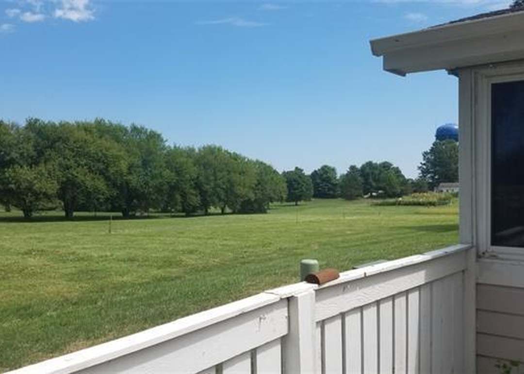 1712 W Long Boulevard — photo 20