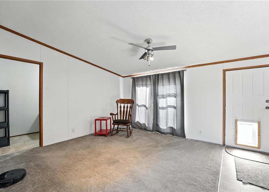 39460 Indianapolis Road — photo 4