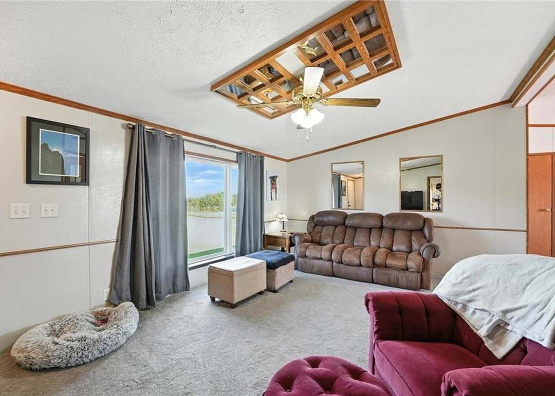 39460 Indianapolis Road — photo 10