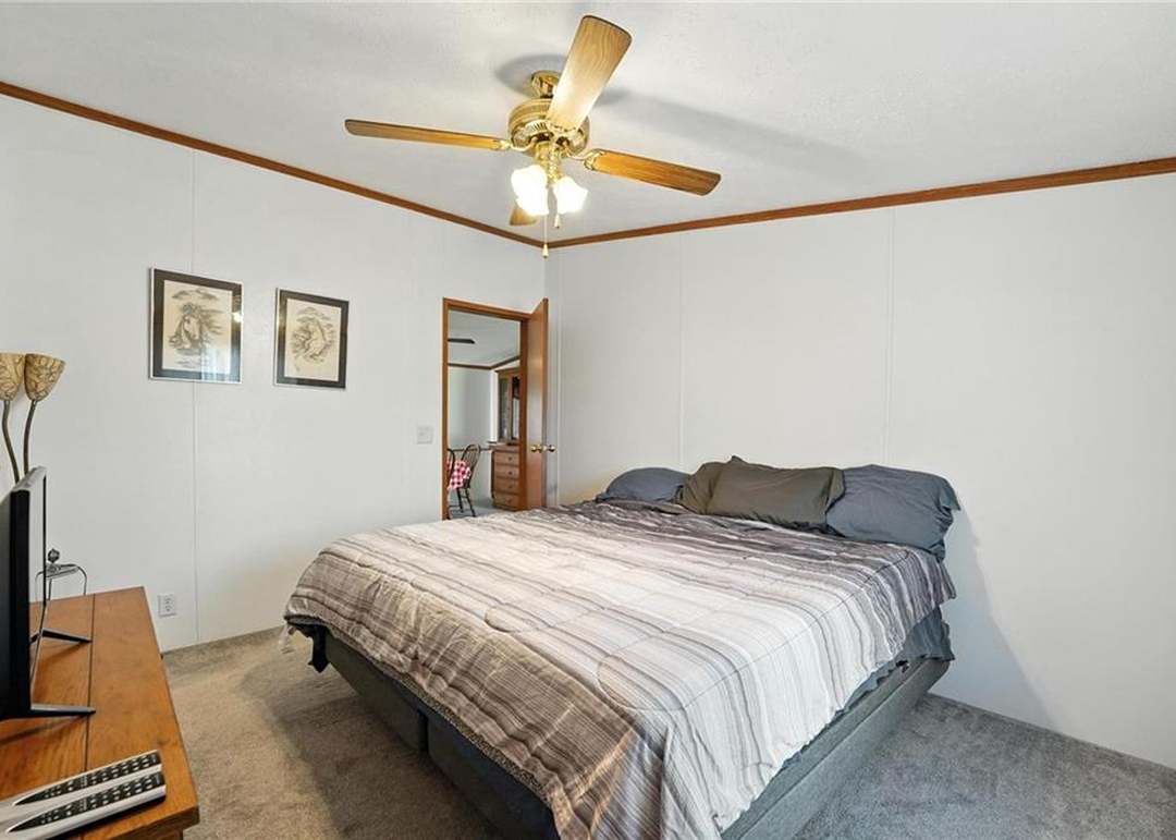 39460 Indianapolis Road — photo 17