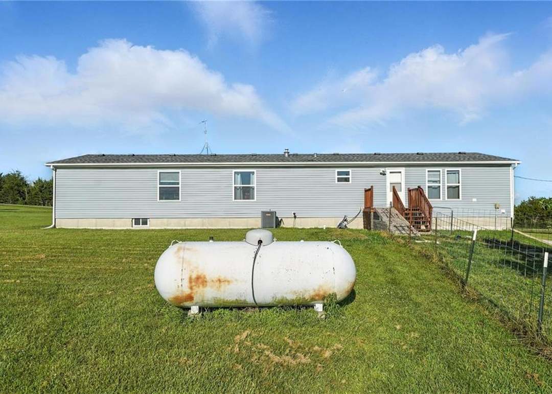39460 Indianapolis Road — photo 33